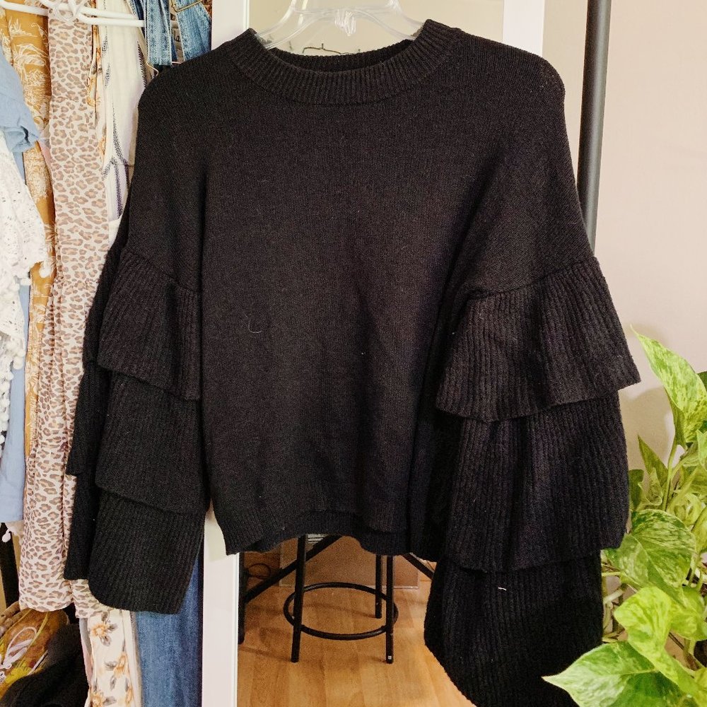 WHO WHAT WEAR Black Layered Sleeve Sweater